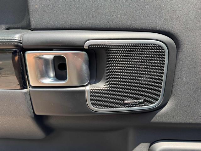 LAND ROVER Range Rover 3.6 TDV8 HSE Launch Edition