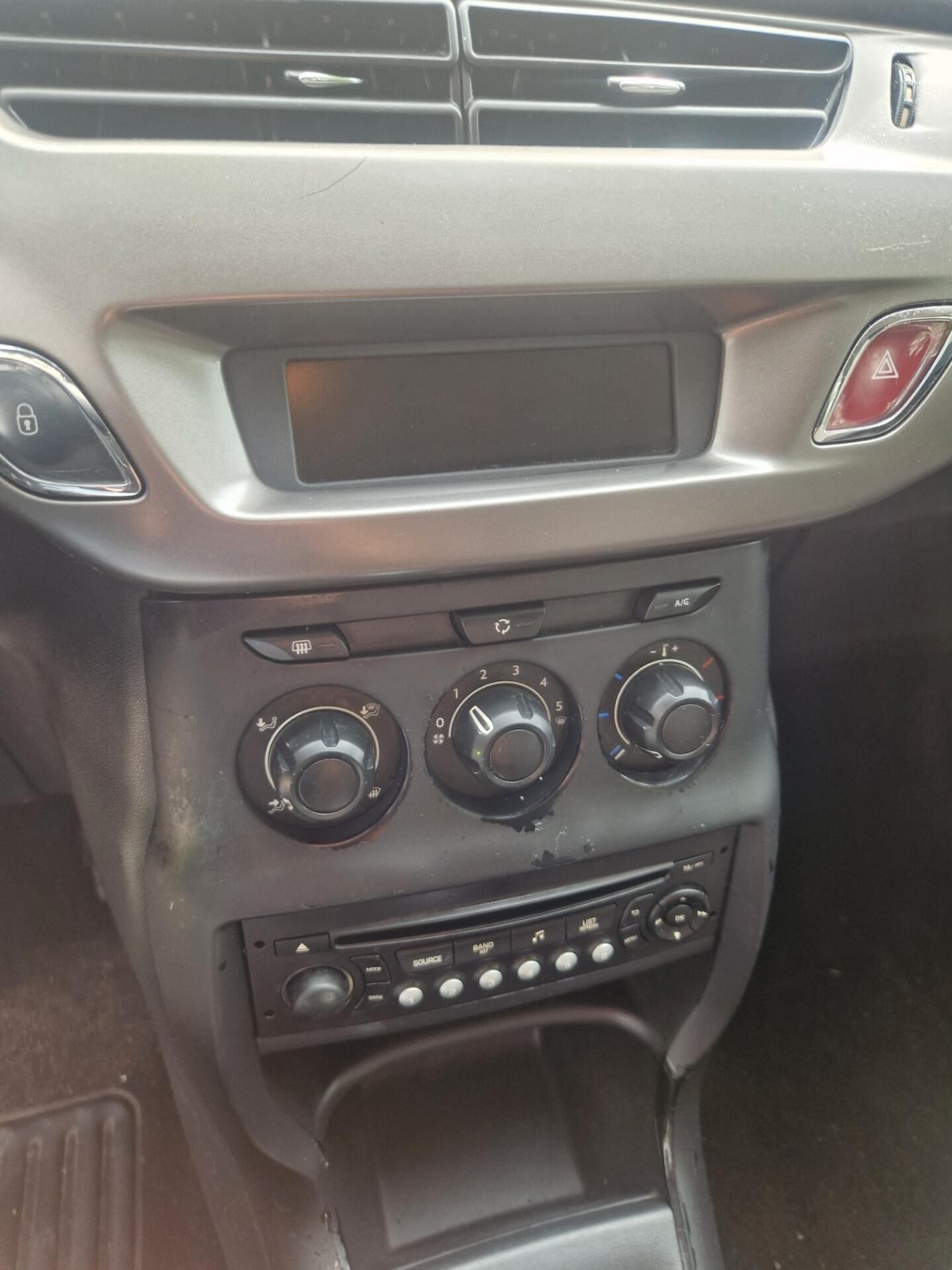 Citroen C3 1.2 VTi 82 Exclusive - 2013