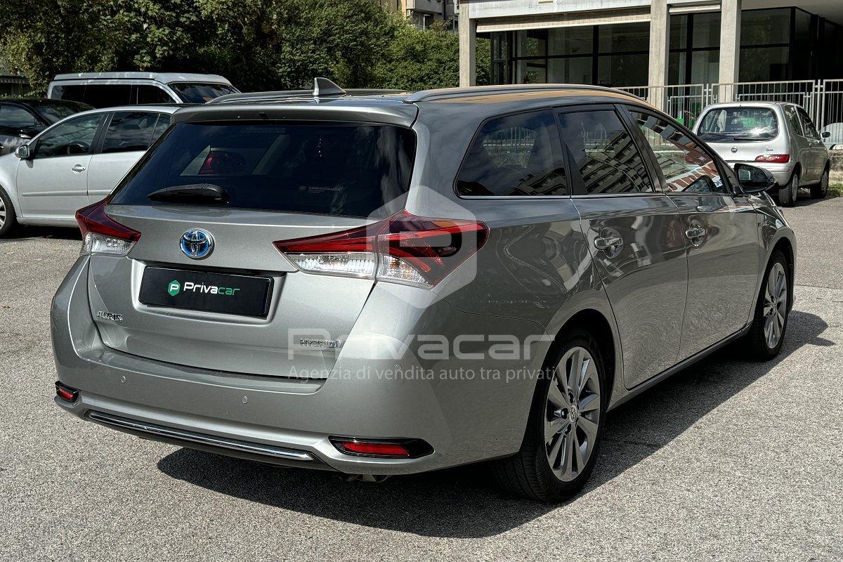 TOYOTA Auris Touring Sports 1.8 Hybrid Lounge