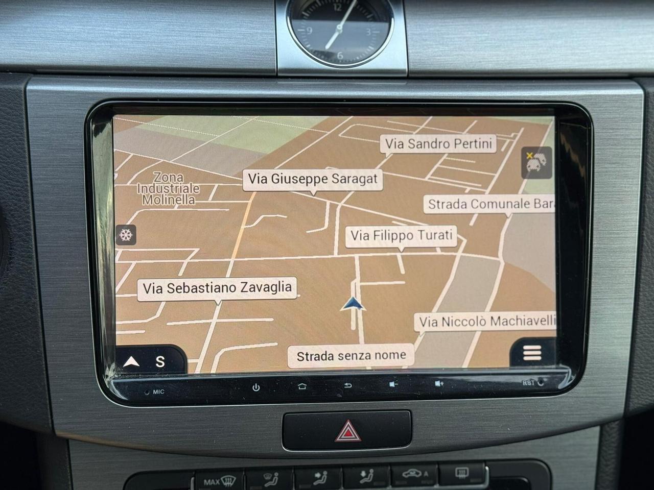 VOLKSWAGEN PASSAT 2.0 TDI 140CV con CAR PLAY