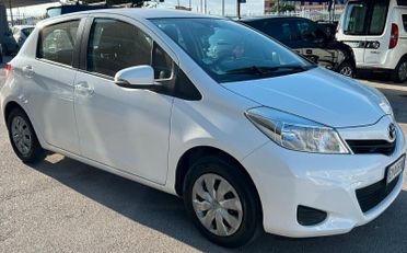 Toyota Yaris 1.3 5 porte GPL Lounge