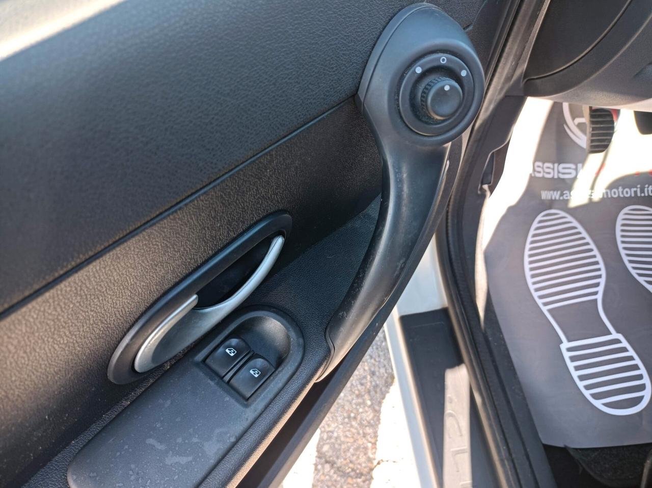 Renault Clio 1.5 dCi 75CV 5 porte Confort