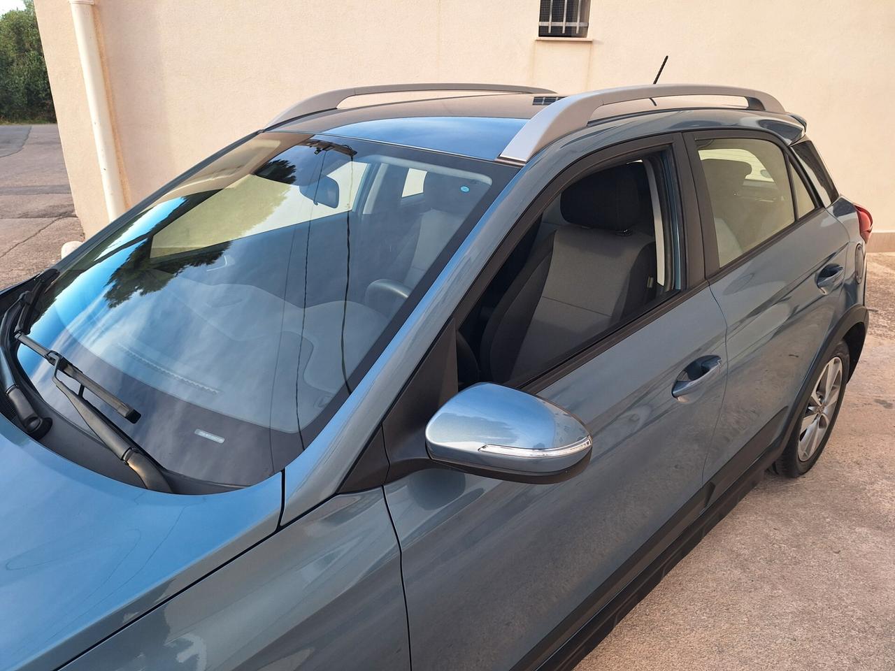 Hyundai i20 1.4 CRDi 5p. ACTIVE CROSS 2016