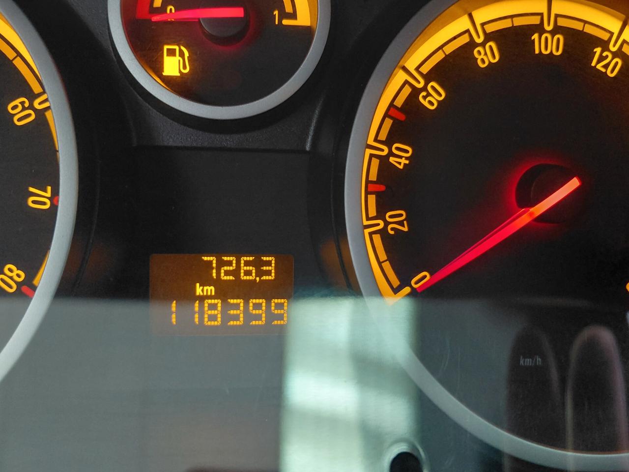 Opel Corsa 1.2 5 porte soli 118000 km