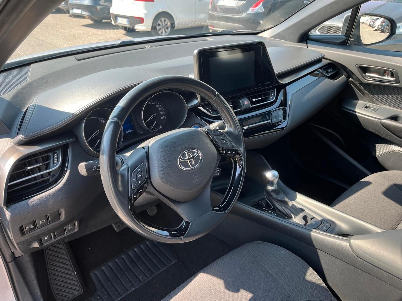 Toyota C-HR 1.8 Hybrid E-CVT Active