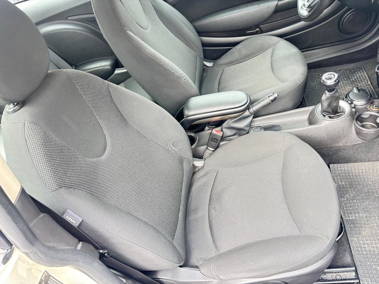 Mini 1.6 16V Cooper D