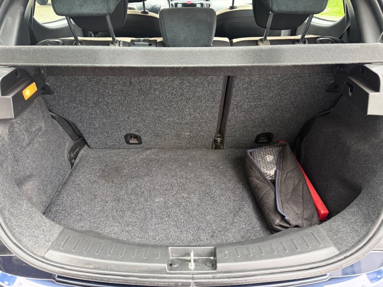 Lancia Ypsilon 1.2 69 CV 5 porte GPL Ecochic Gold