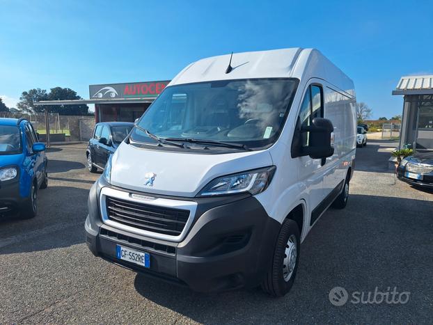 Peugeot Boxer 335 2.2 BlueHDi 140 S&S PC-TN Furgon