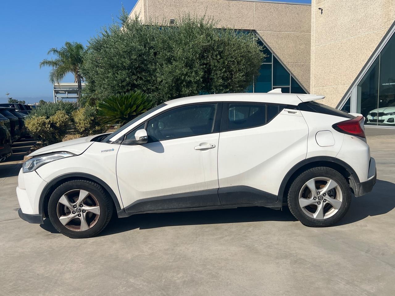 Toyota C-HR 1.8 Hybrid E-CVT Business - RISERVATA A OPERATORI DEL SETTORE