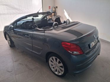 Peugeot 207 1.6 8V HDi 112CV CC Féline