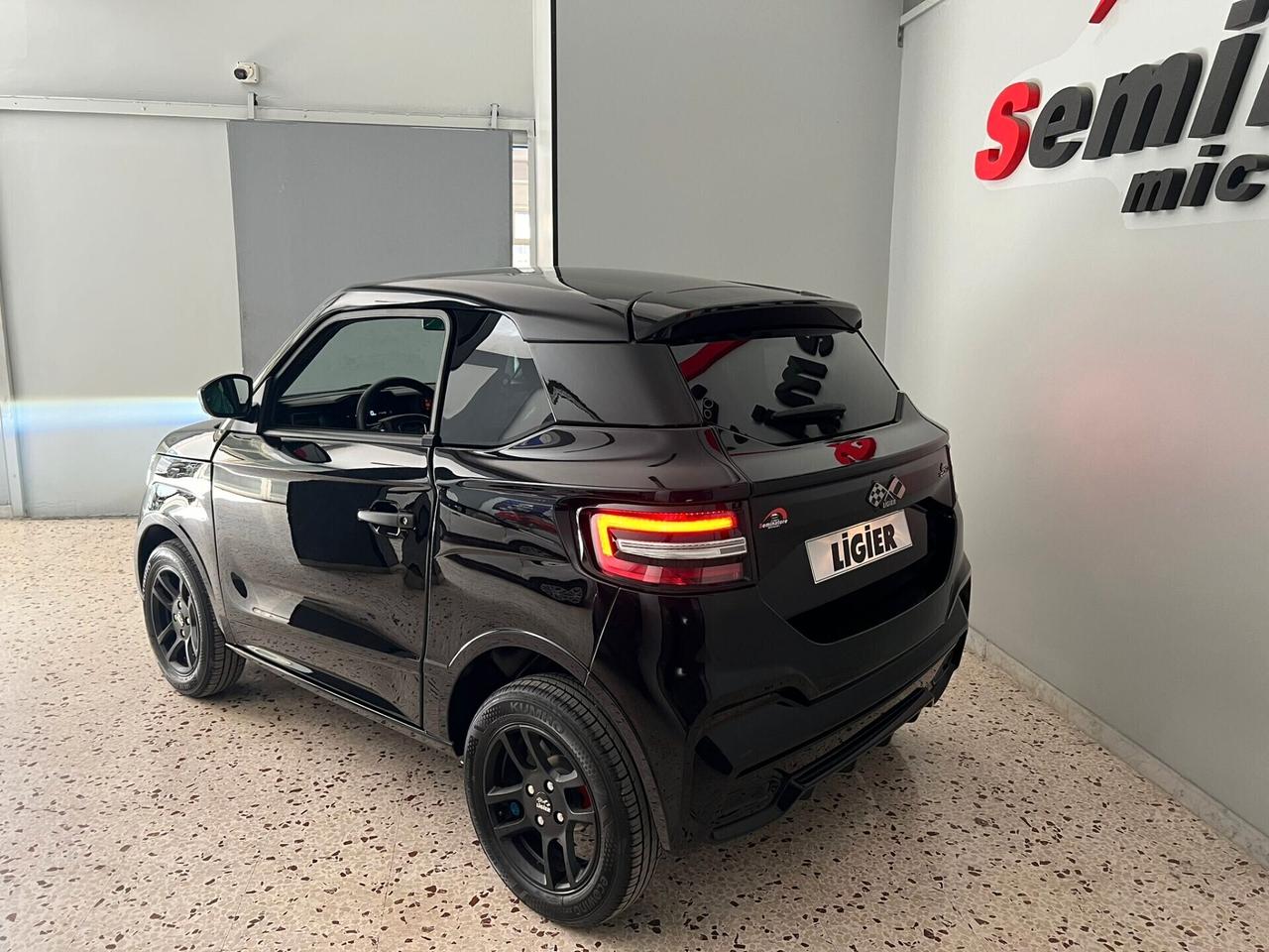 Ligier JS JS50 DCI Select