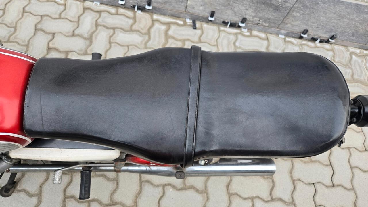 Moto Guzzi V7 SPECIAL SPORT