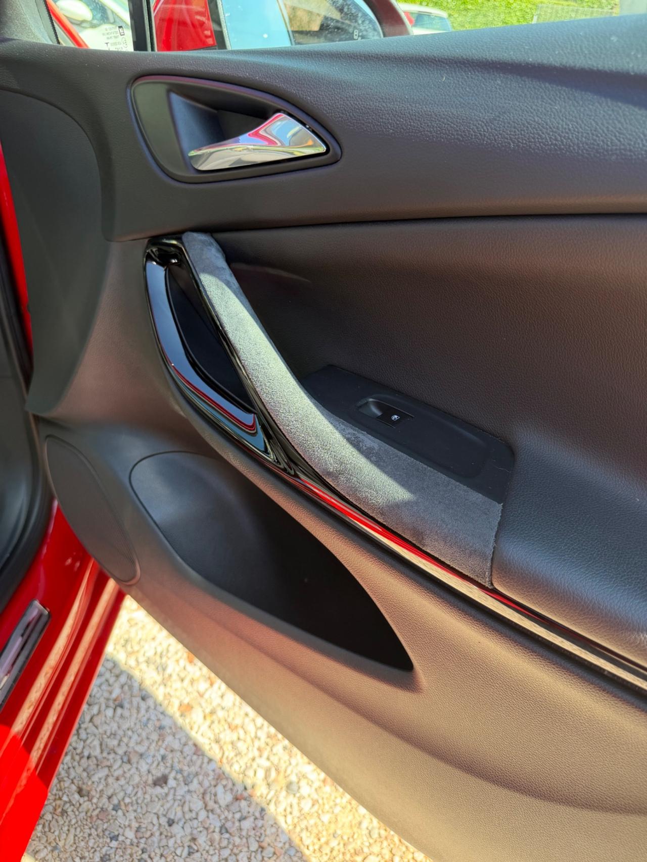 Opel ASTRA PREMIUM KMCERT GARANZ UNICOPR