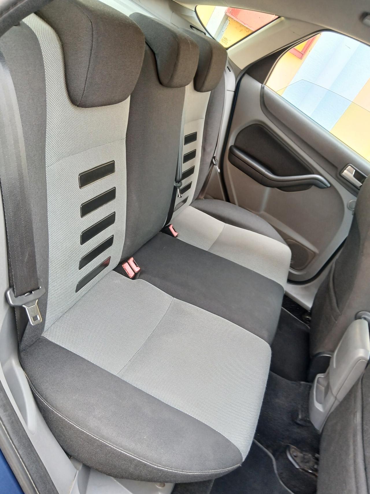 Ford Focus 1.6 TITANIUM ok neopatentati