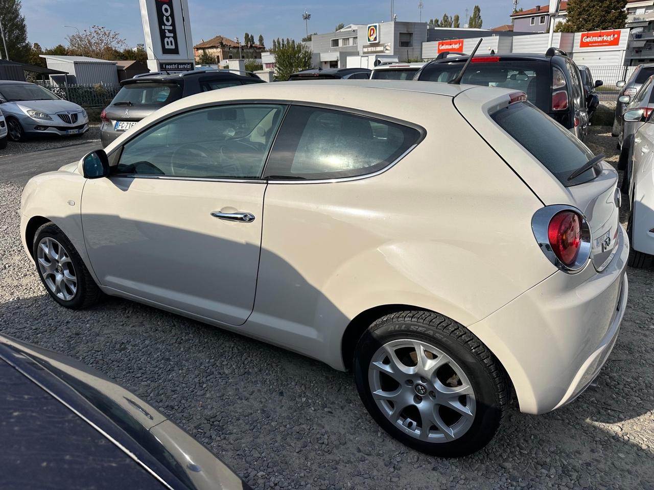 Alfa Romeo MiTo 1.4 105 CV M.air S&S Distinctive Sport Pack