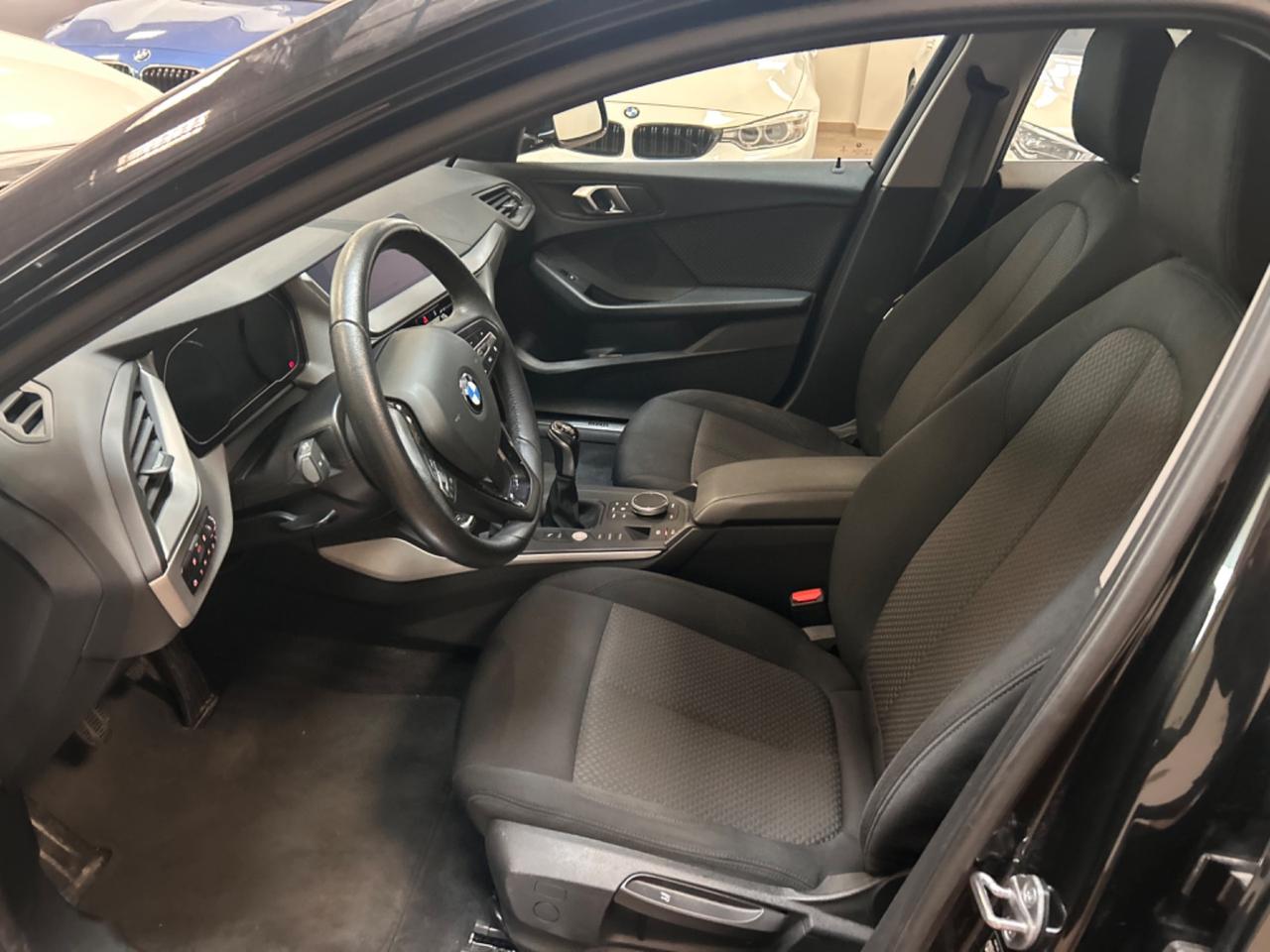 Bmw 116 116d 5p. Msport