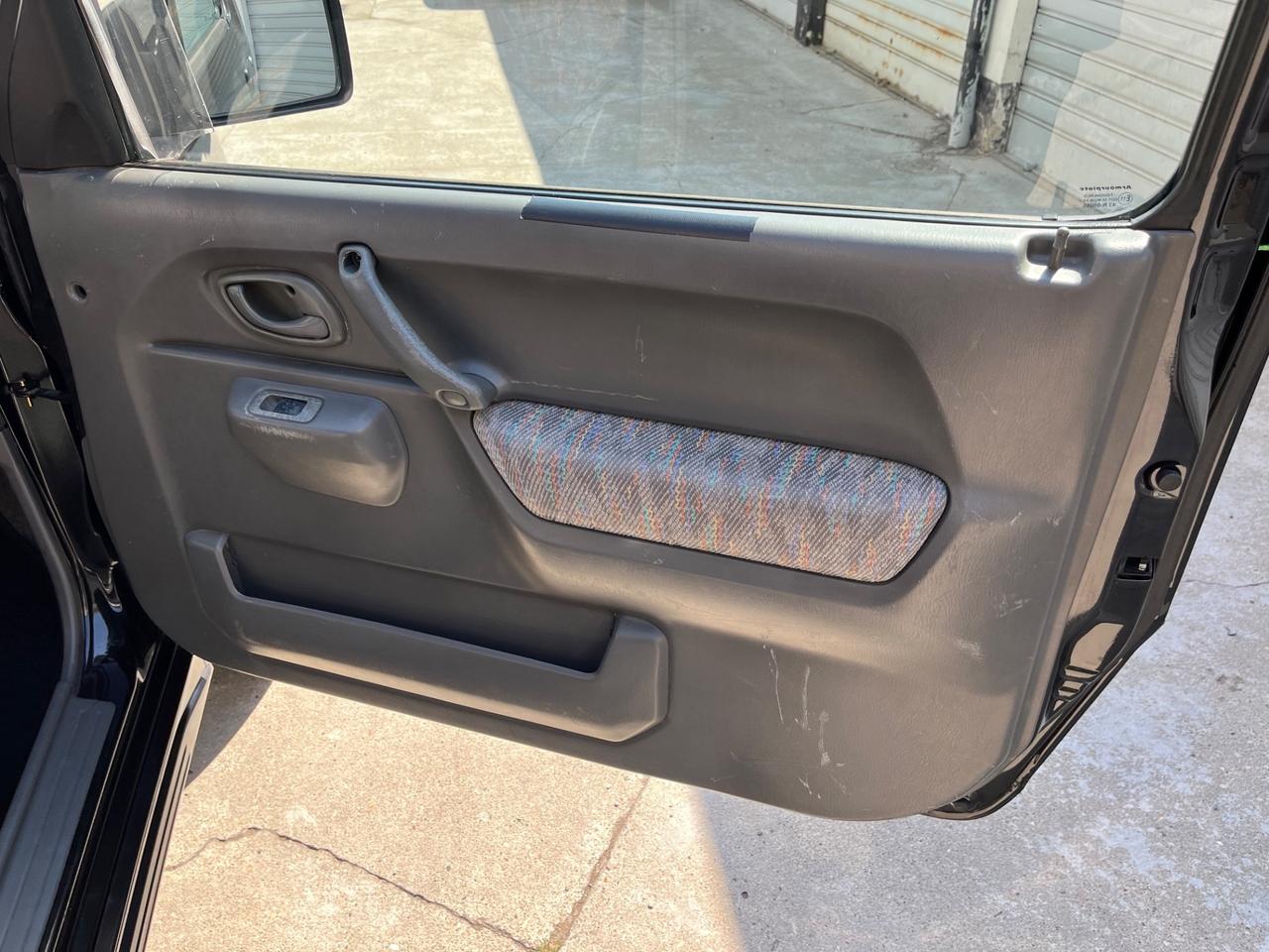 Suzuki Jimny 1.3i 16V cat 4WD JLX