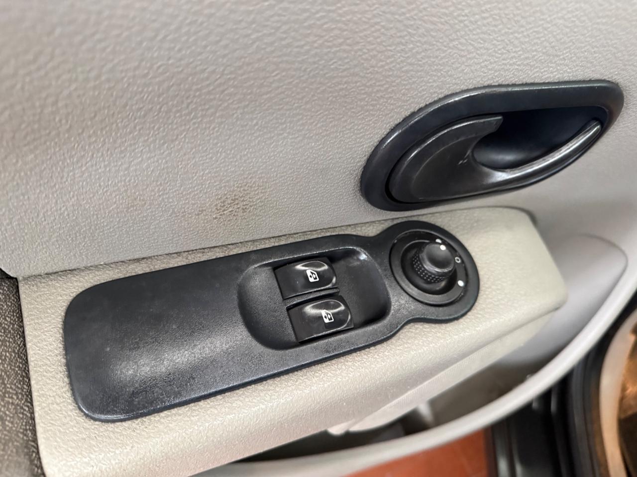 Renault Modus 1.2 75cv 16V Ok neopatentati