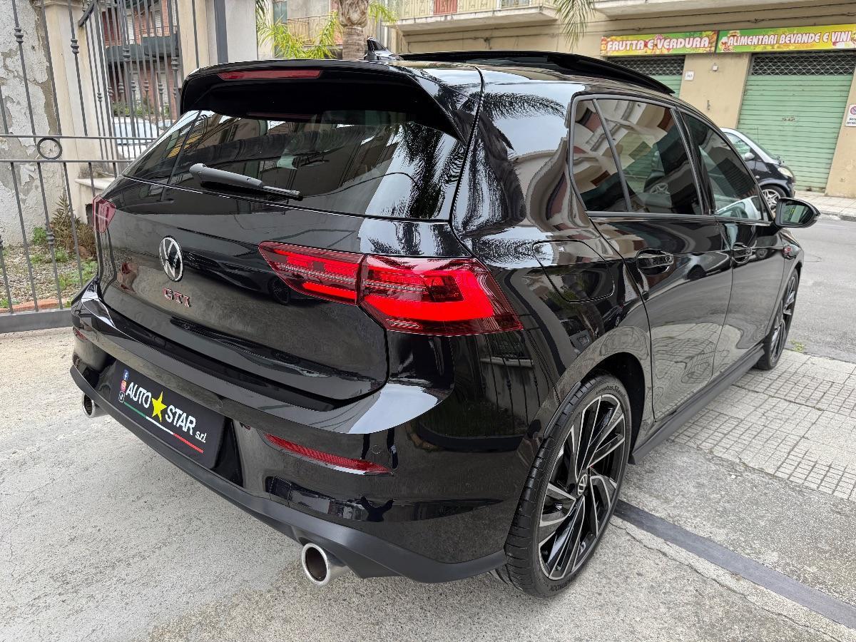 Volkswagen Golf 8 GTI 2.0 TSI 245 CV