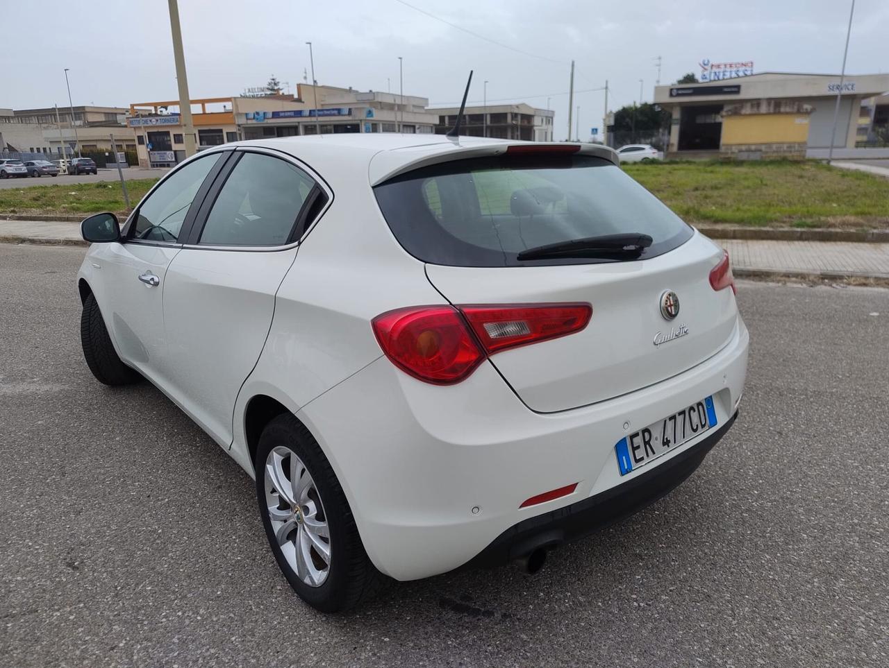 Alfa Romeo Giulietta 1.6 JTDm-2 105 CV Distinctive