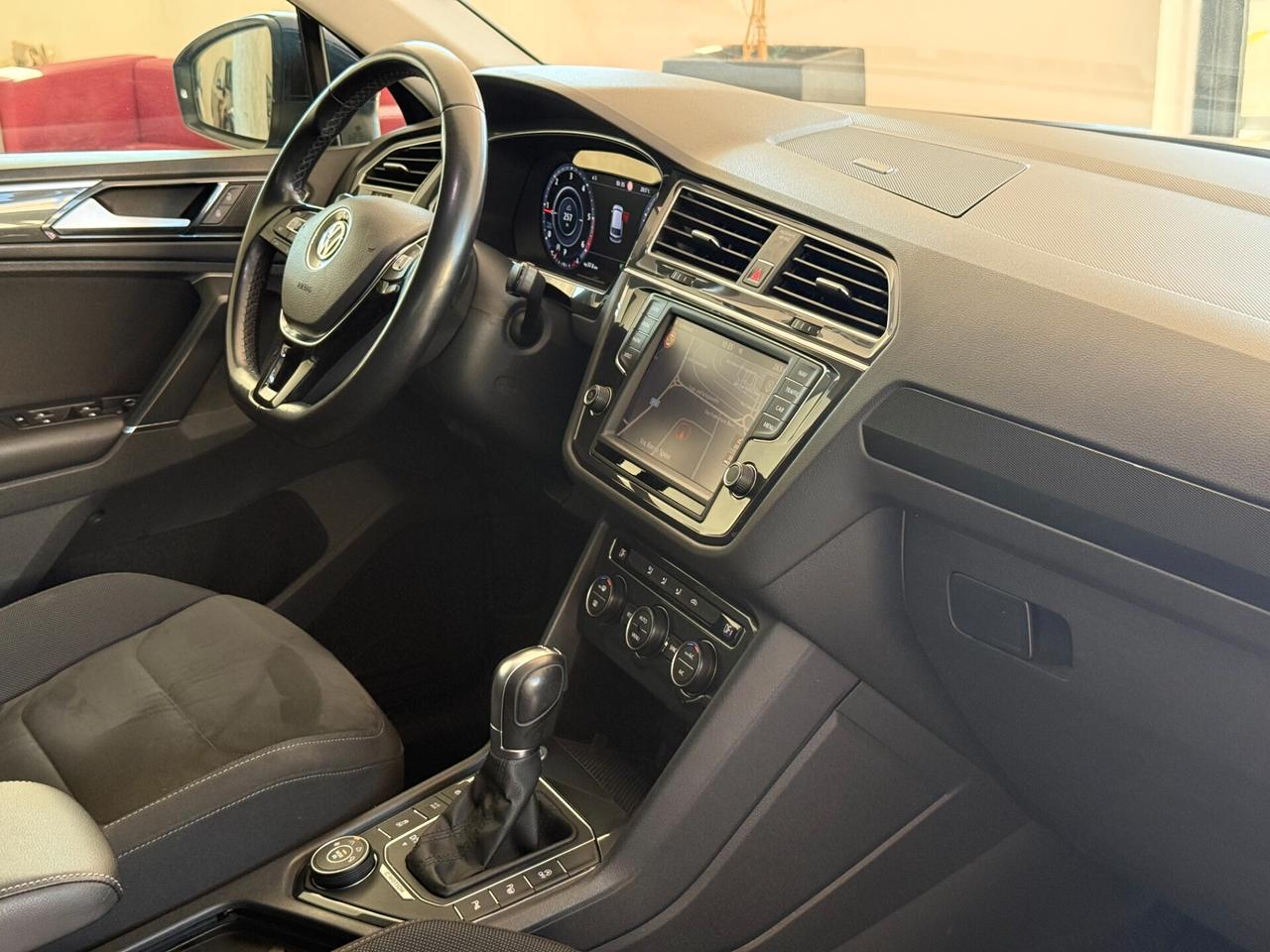 Volkswagen Tiguan 2.0 TDI 150 CV SCR DSG 4MOTION Executive BMT