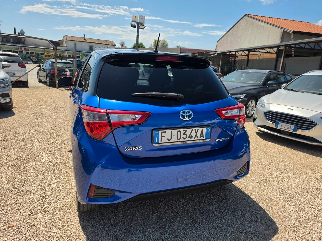Toyota Yaris Hybrid 1.5 101cv ok neopatentati