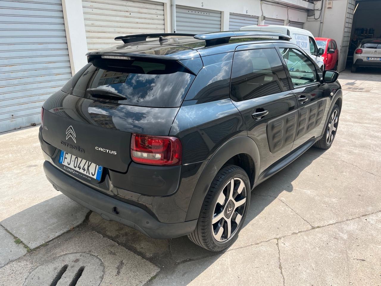 Citroen C4 Cactus PureTech 82 Shine