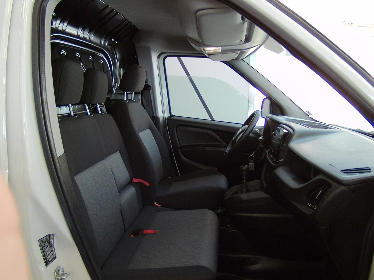Fiat Doblò 1.6 MJT 105CV S&S 3 posti Cargo Lounge