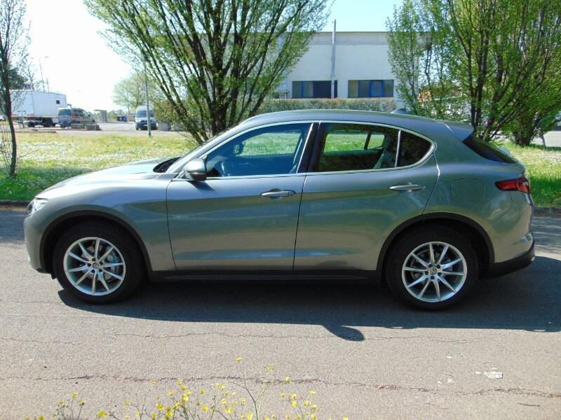 ALFA ROMEO Stelvio Stelvio 2.2 Turbodiesel 210 ...