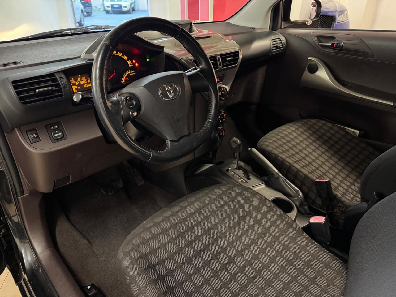 Toyota iQ 1.0 Automatica-UniPro-Garantita-Permute-Sconto rottamazione