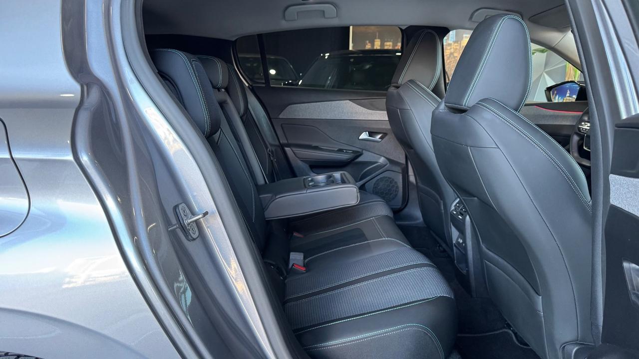 Peugeot 308 BlueHDi 130 EAT8 Allure Pack-2022