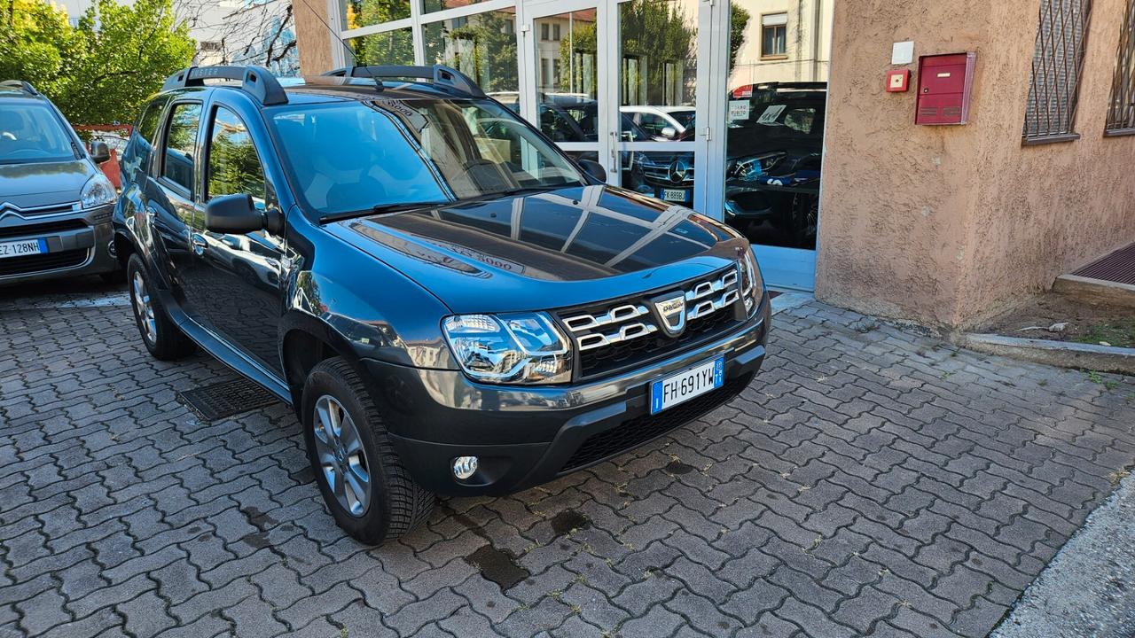 Dacia Duster 1.6 Laureate 4x2 NEOPATENTATI-NAVY-BLUETOOTH-SENSORI