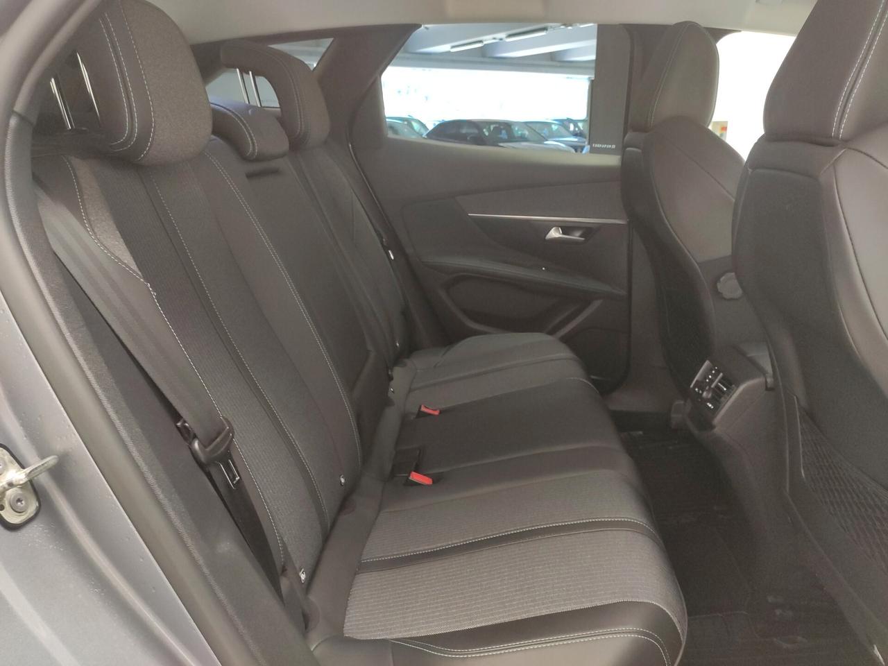 Peugeot 3008 BlueHDi 130 S&S EAT8 Allure