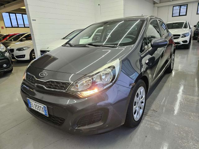 Kia Rio 5p 1.4 crdi EX NEOPATENTATI