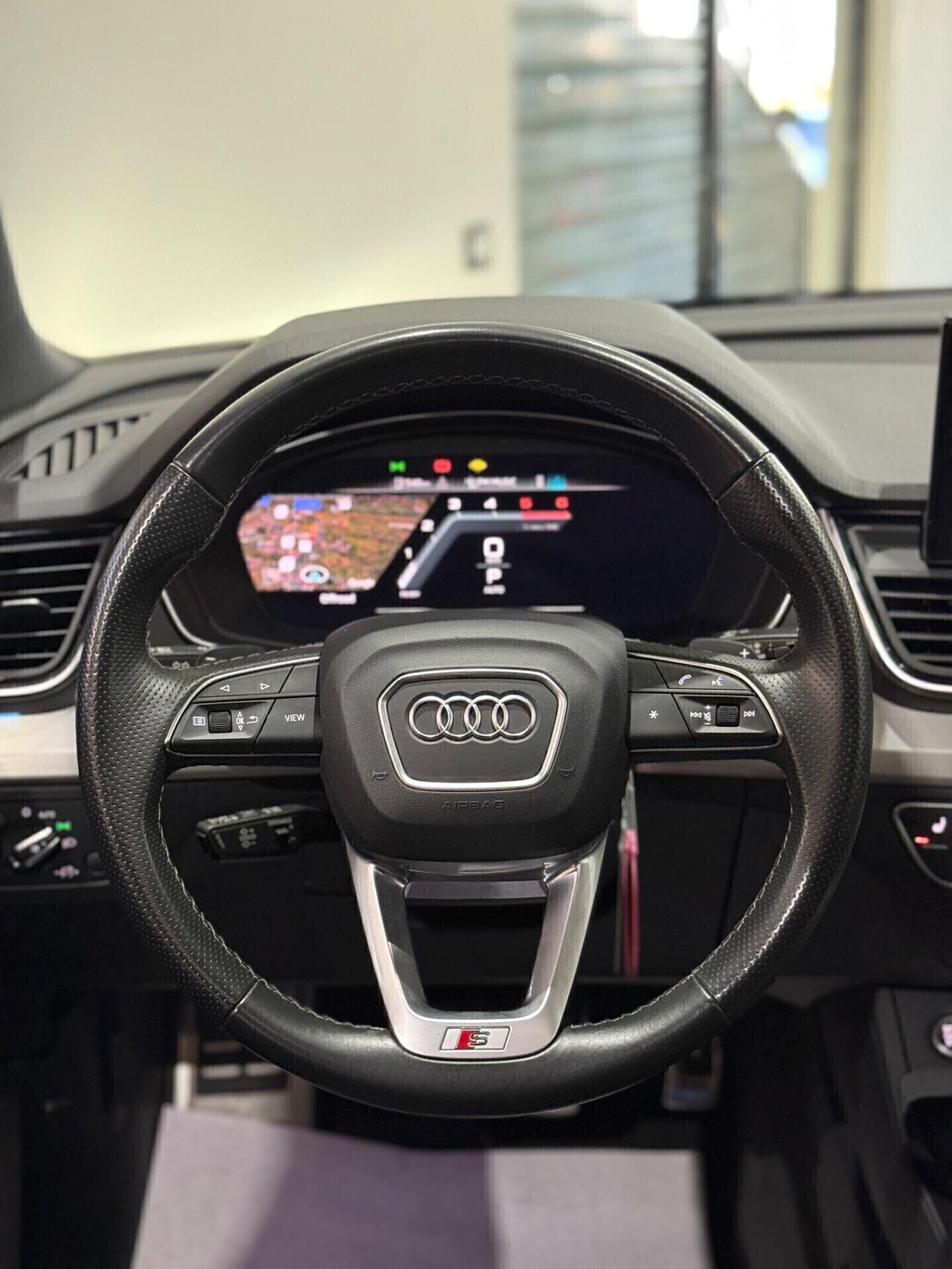 Audi Q5 40 TDI 204 CV quattro S tronic Identity Black