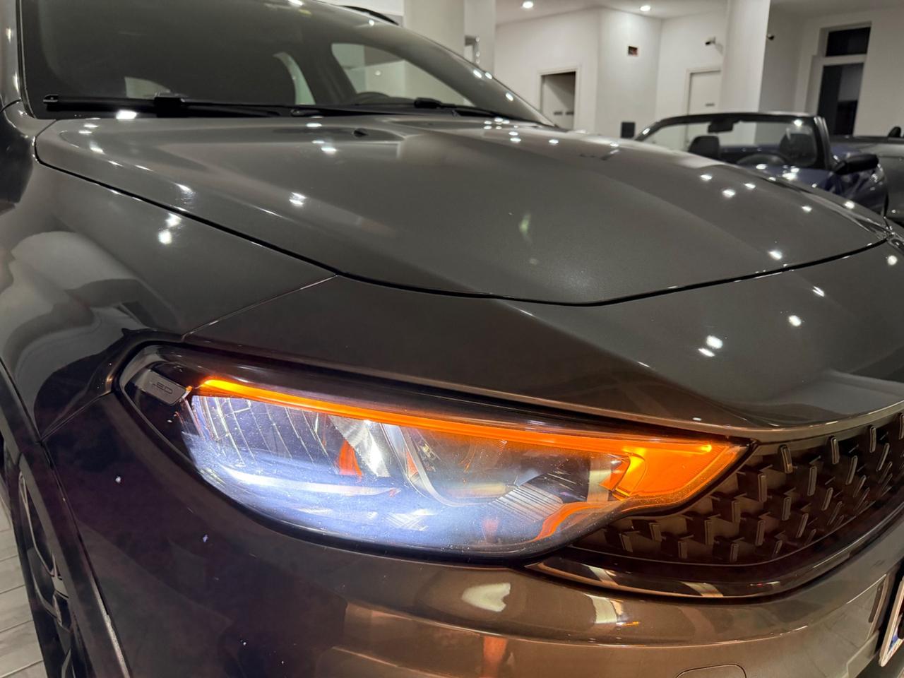 Fiat new Tipo 1.6 Mjt130cv 5P CROSS+FULL LED2022