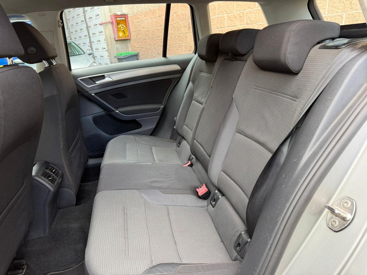 Volkswagen Golf Variant 1.6 TDI 110CV SW ***MOTORE E TURBINA NUOVI***