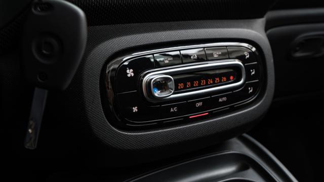 SMART ForTwo 90 0.9 T twinamic cabrio IVA ESPOSTA