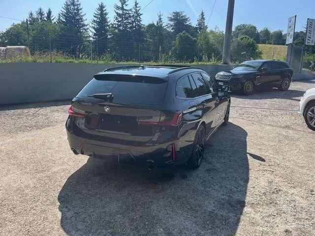 BMW 320 d x Drive Tour M Sport tetto 19"