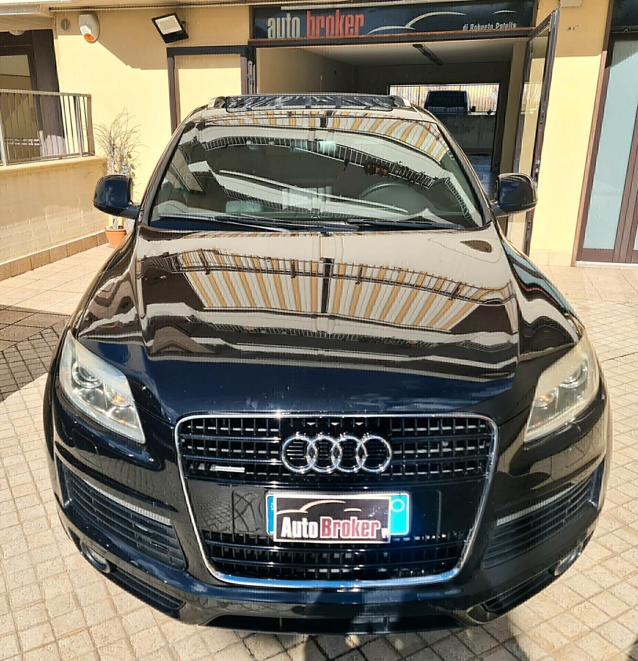 AUDI Q7 3.0 tdi QUATTRO 233cv S-LINE 5posti