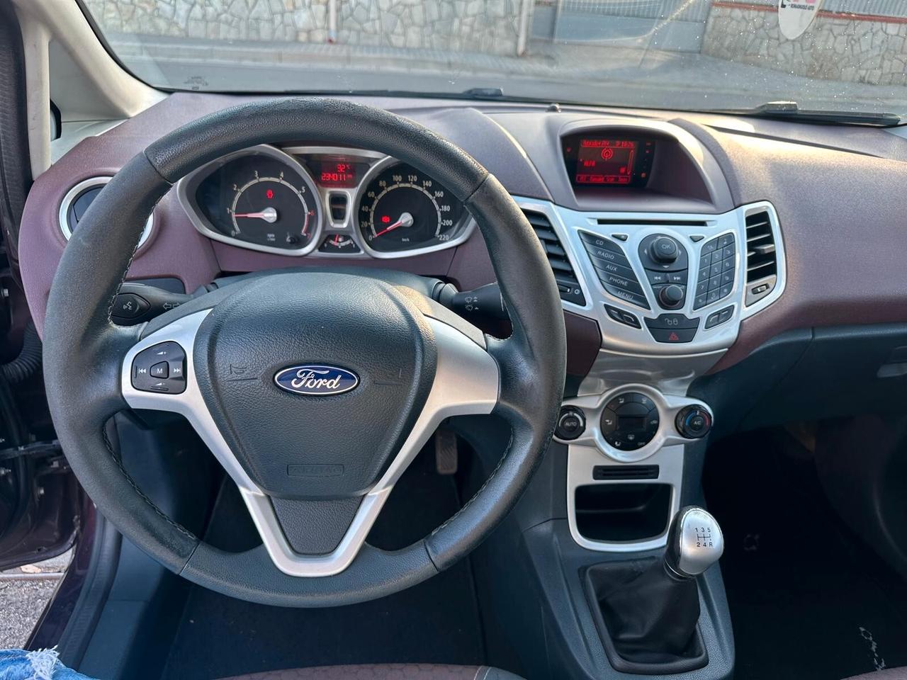 Ford Fiesta 1.4 3 porte Bz.- GPL Titanium-2010