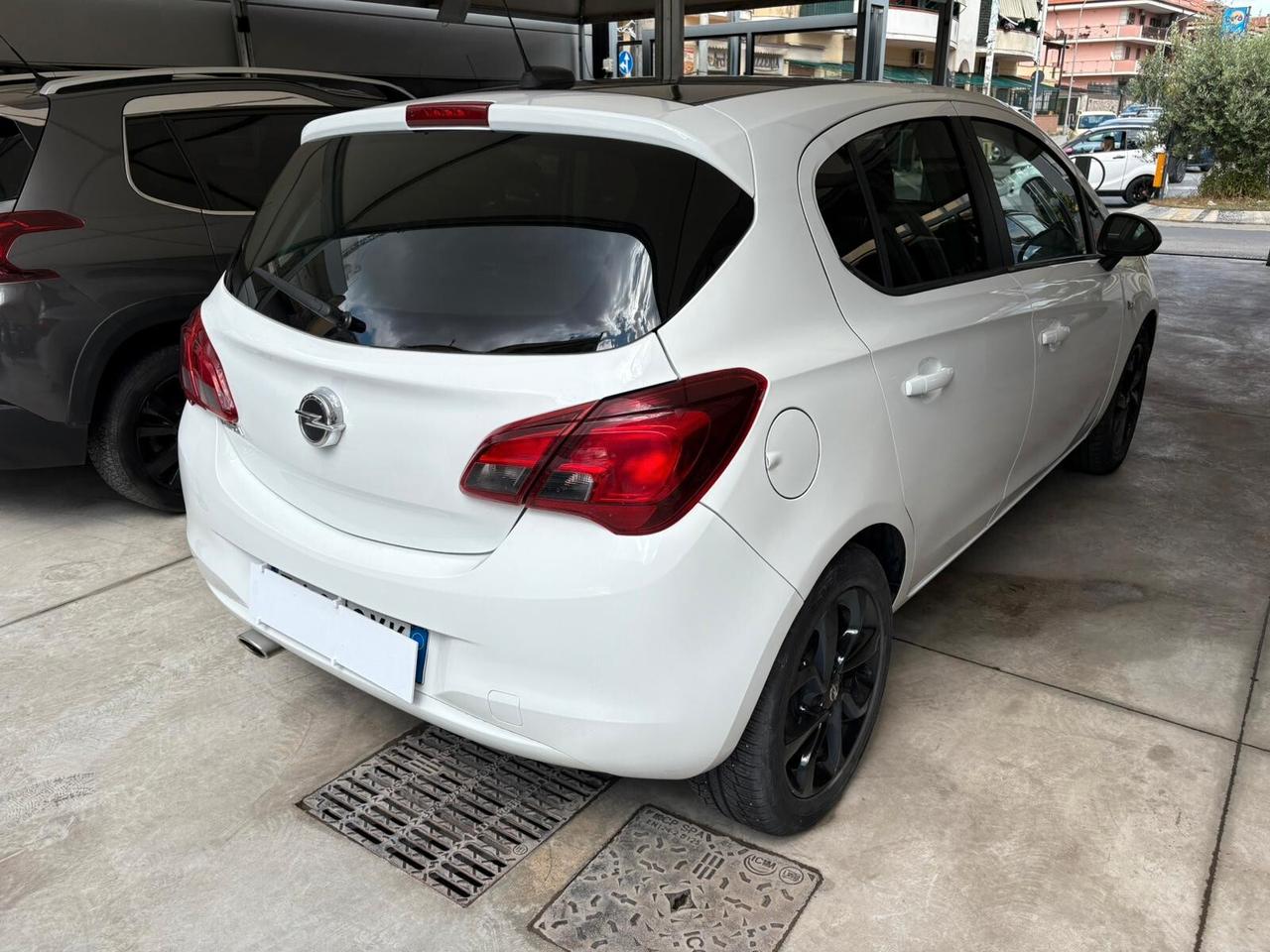 Opel Corsa 1.4 90CV GPL Tech 5 porte b-Color