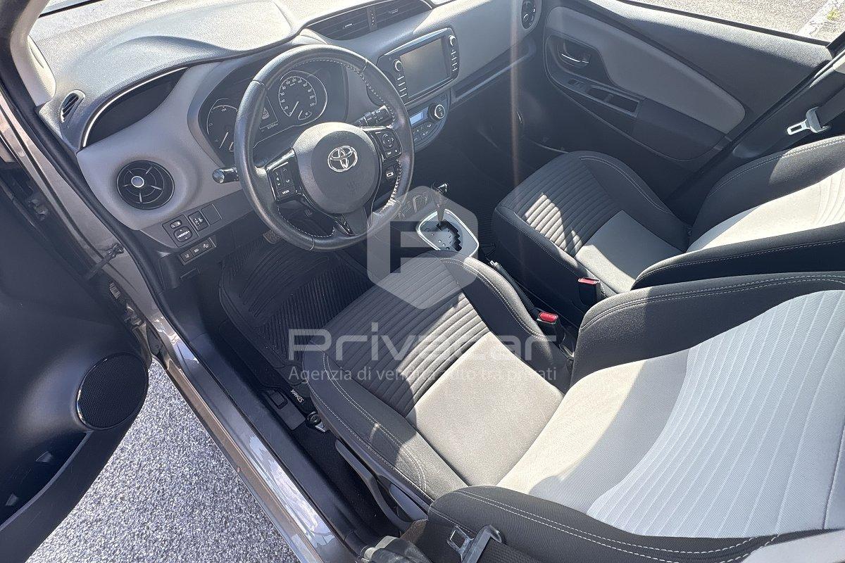 TOYOTA Yaris 1.5 Hybrid 5 porte Cool