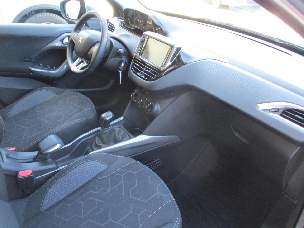 Peugeot 2008 1.2 puretech Active 82cv my16