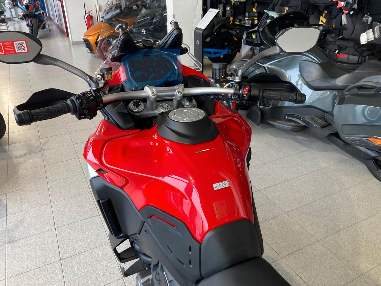 Ducati Multistrada V4 radar travel in promozone senza permuta