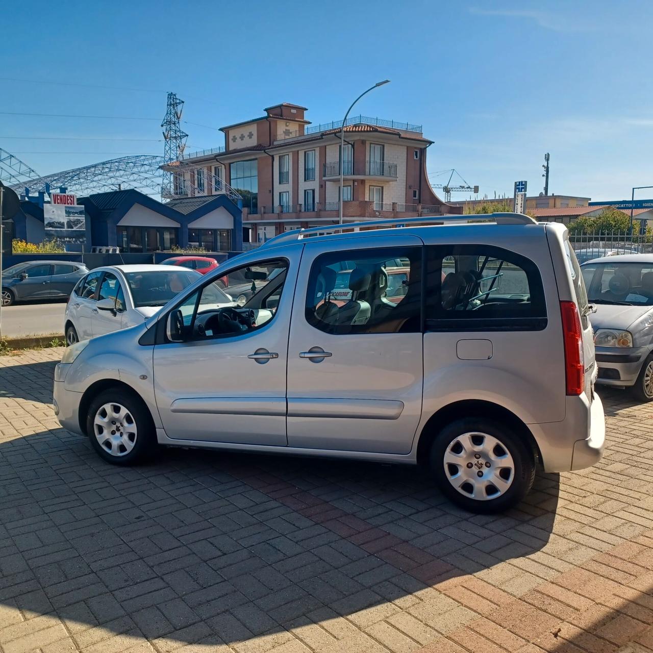 OTTIMO BERLINO 1.6 TDI DISTRIBUZIONE FATTA