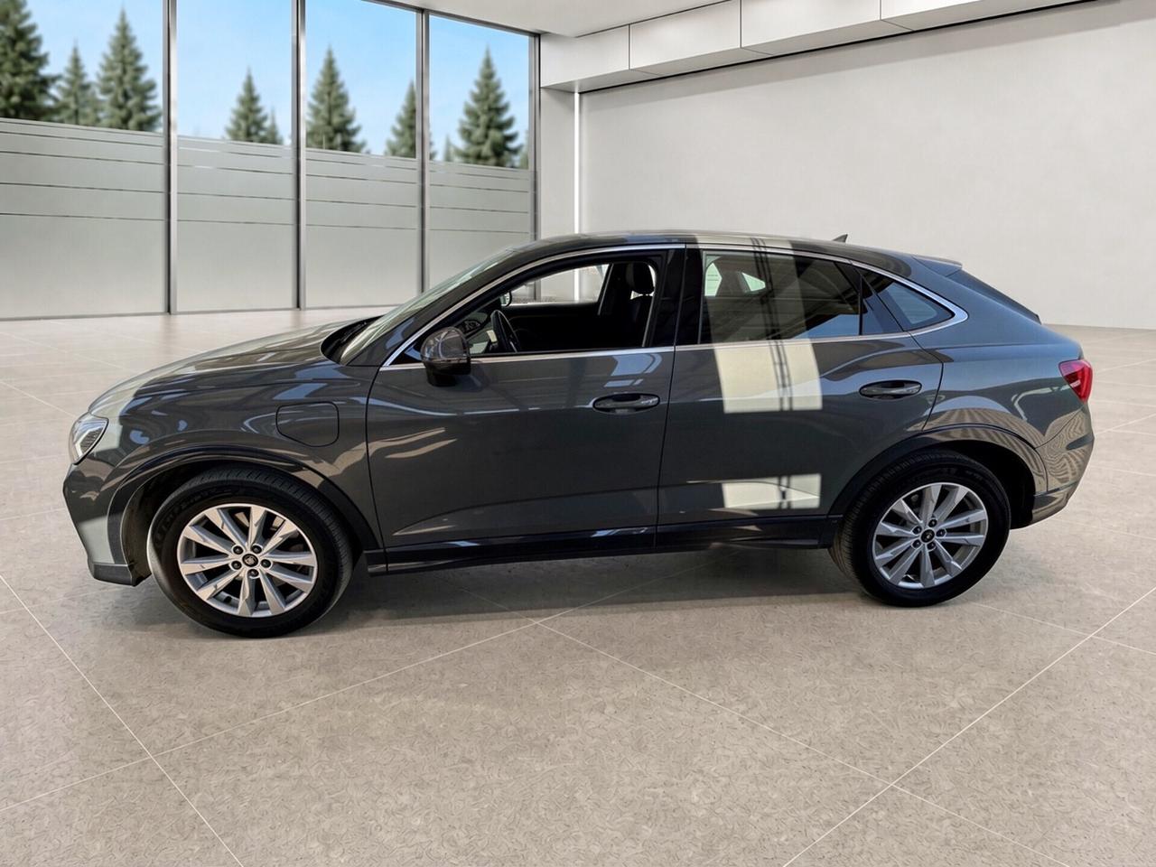 Q3 SPB 45 TFSI e S tronic Business Plus