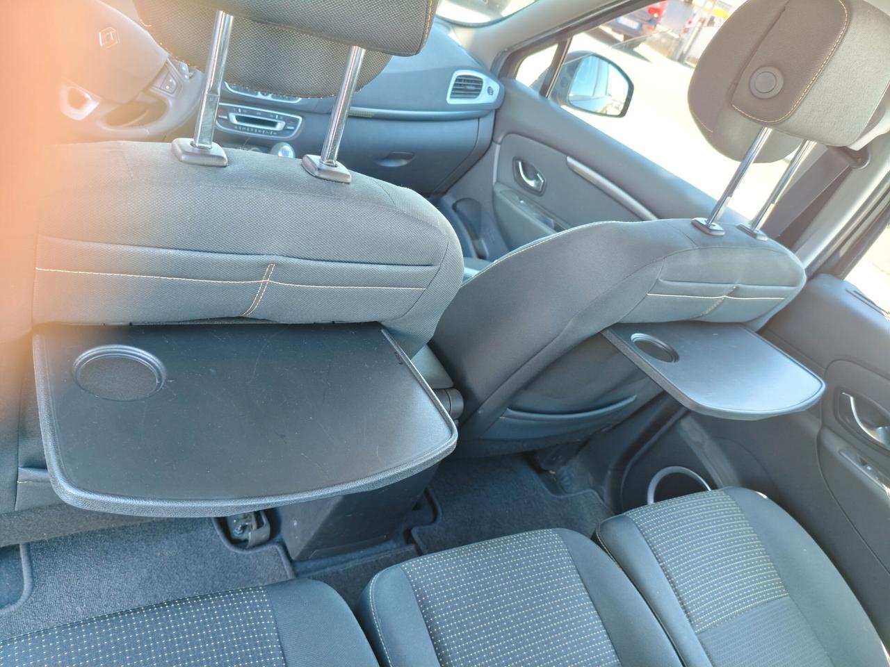 Renault Scenic X-Mod 1.6 Attractive
