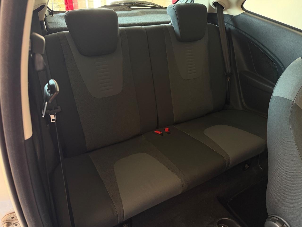 Ford Ka Ka+ 1.2 8V 69CV Titanium
