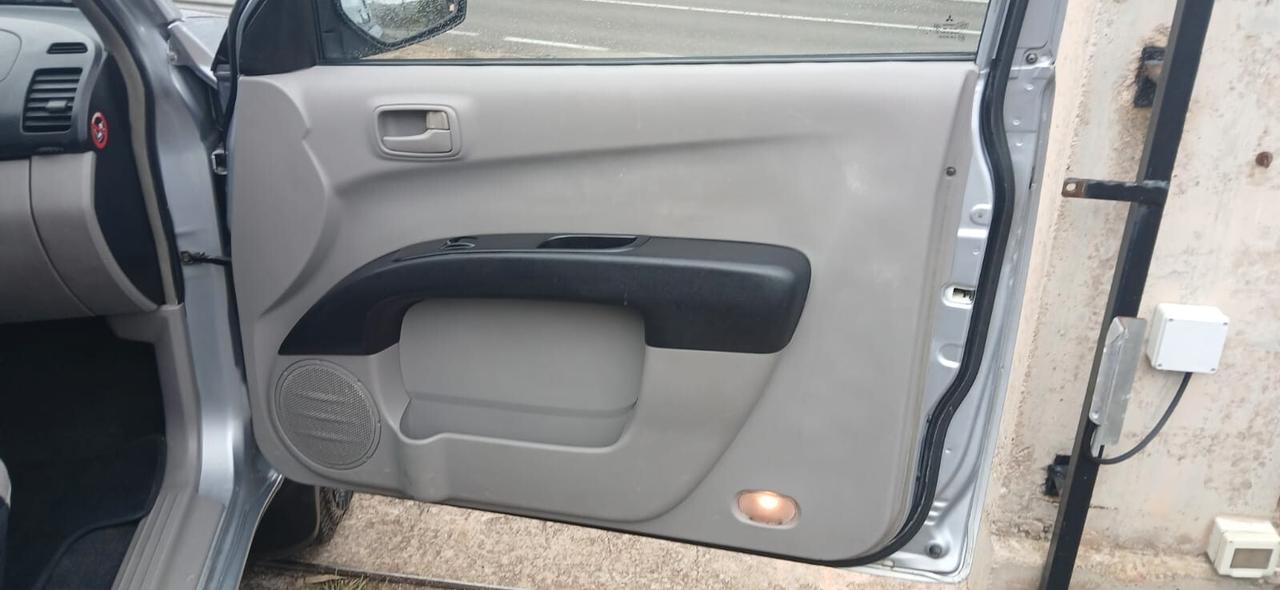 Mitsubishi L200 2.5 DI-D/136CV Single Cab - 2006